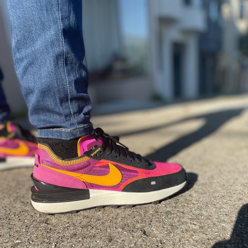 NEW Nike Women’s Waffle One Sneakers in Pink/Black/Yellow